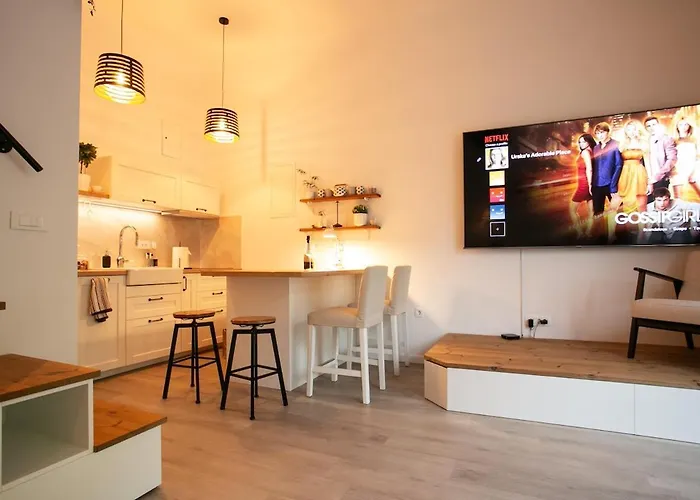 Urska's Adorable Place Apartment